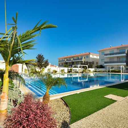 Mythical Sands Apartment For 6 People Paralimni Exterior foto