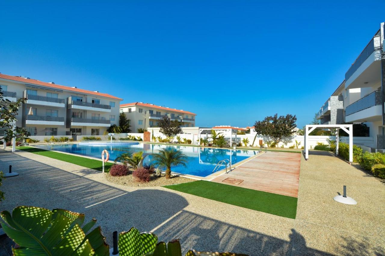 Mythical Sands Apartment For 6 People Paralimni Exterior foto